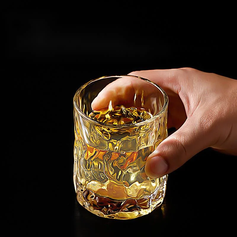 Gruba, masywna szklanka do whi – Whisky Beer And Wine recenzja i cena