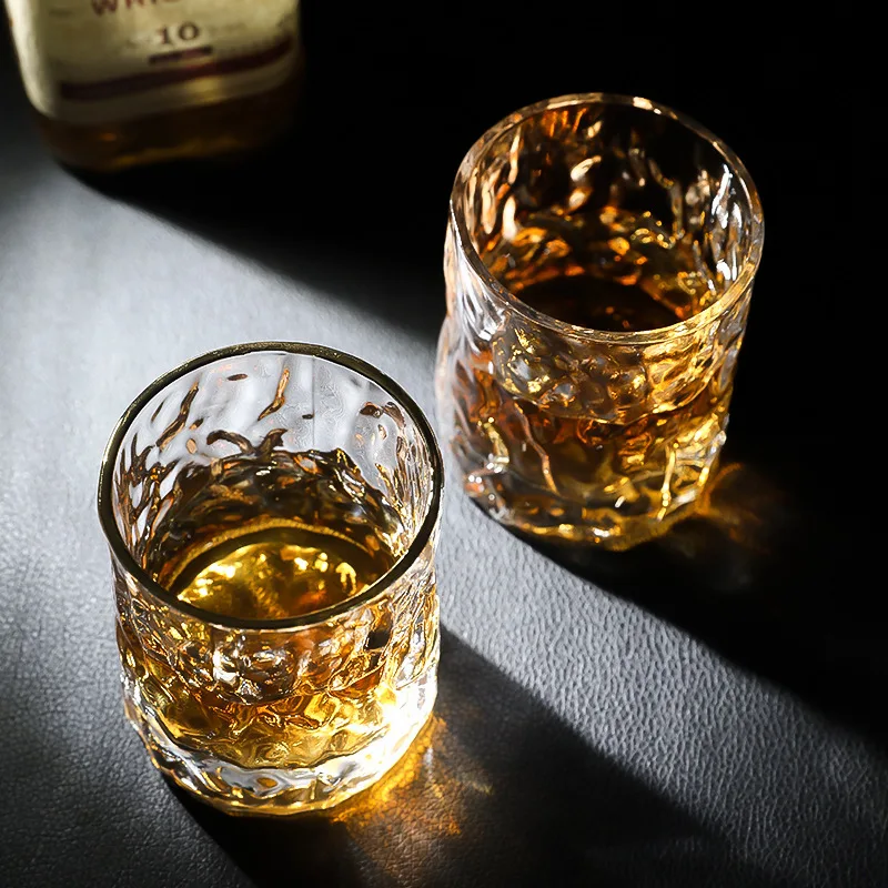 Gruba, masywna szklanka do whi – Whisky Beer And Wine recenzja i cena